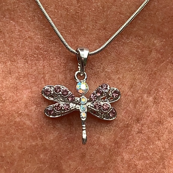 New Crystal Dragonfly necklace with 16” chain - Picture 4 of 6
